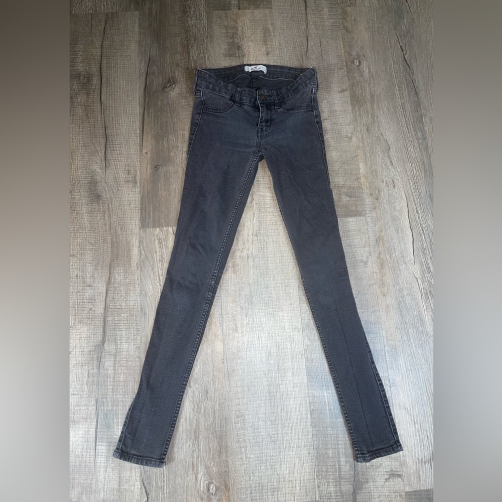 Hollister juniors black jeans size 1R w25 L31